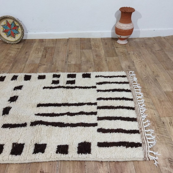 Image 1 of Tapis Berbère Marocain En Laine Naturelle - Moroccan Berber Carpet Of Natural Wool