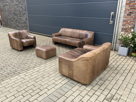 Image 1 of De Sede Ds44 3 places, 2 places, 1 place + pouf Cuir de buffle 5mm NECK