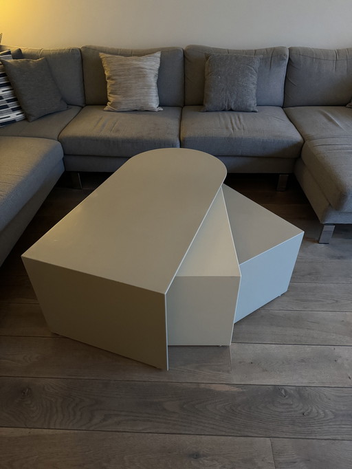 Leolux Cyclo coffee table