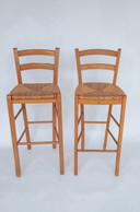 Set di 2 sgabelli da bar vintage in legno con seduta in giunco