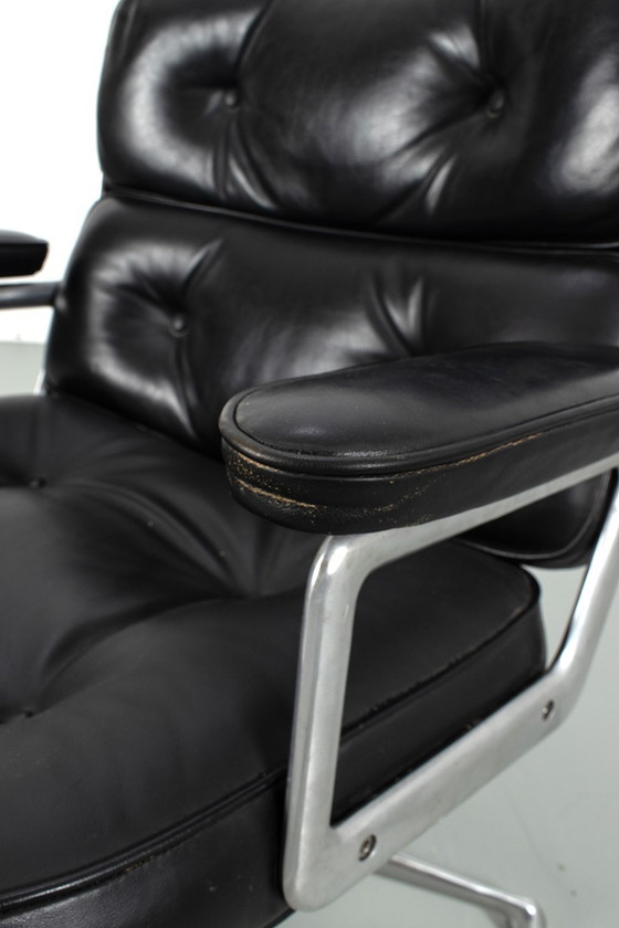 Image 1 of Charles & Ray Eames Es105 Lobby Chair No. 70643