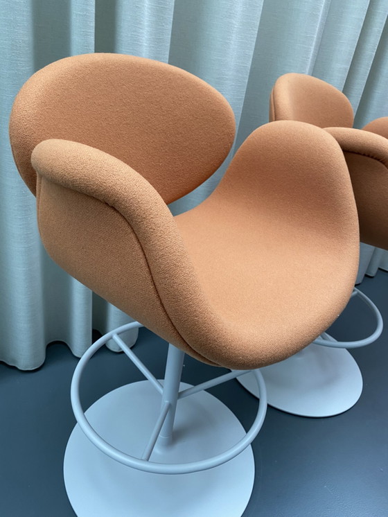 Image 1 of 2x Artifort Little Tulip bar chair by Pierre Paulin