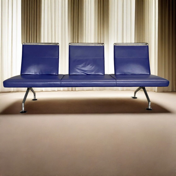 Image 1 of Vitra Area Sofa - The Timeless Splendour by Antonio Citterio en cuir violet