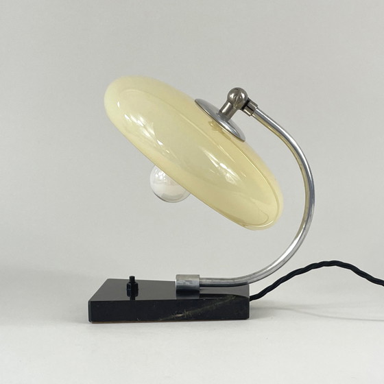 Image 1 of Lampe de table en marbre et opaline du Mid Century, Allemagne, années 1950