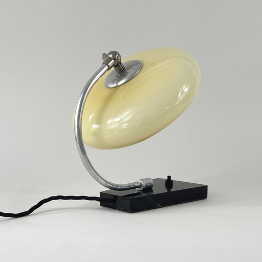 Lampe de table en marbre et opaline du Mid Century, Allemagne, années 1950