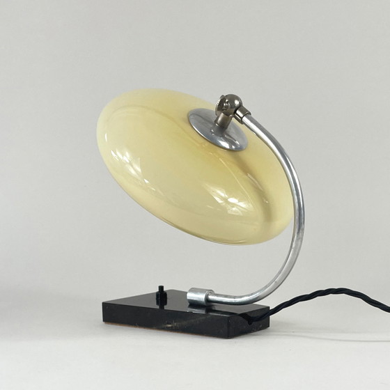 Image 1 of Lampe de table en marbre et opaline du Mid Century, Allemagne, années 1950