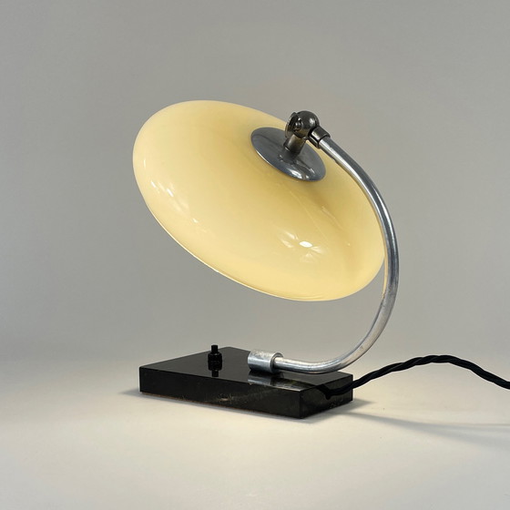 Image 1 of Lampe de table en marbre et opaline du Mid Century, Allemagne, années 1950