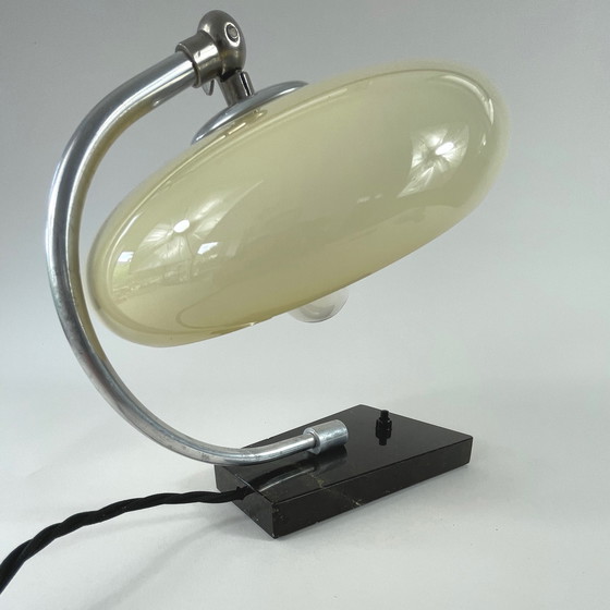 Image 1 of Lampe de table en marbre et opaline du Mid Century, Allemagne, années 1950