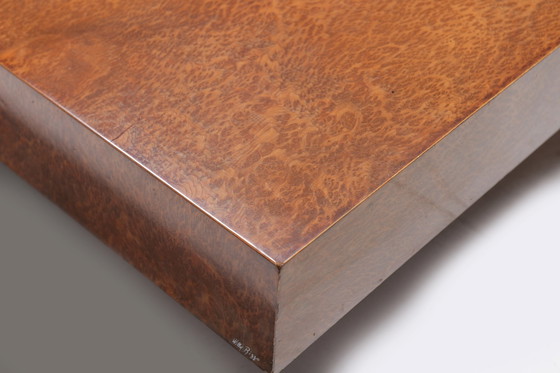 Image 1 of Rare table basse vintage en bois de ronce XL signée par Willy Rizzo - Italie