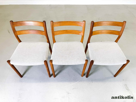 Image 1 of Lot de 3 chaises Mid Century Niels O Moller J.L. Møllers modèle 84