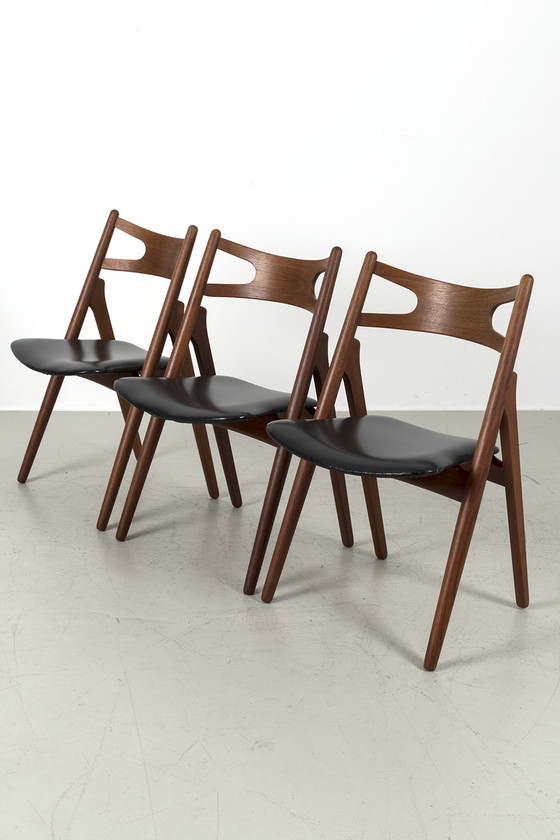 Image 1 of Set of 3 'CH29P Sawbuck' dining chairs