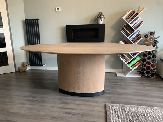 Image 1 of Arco Spazio Ellipse table