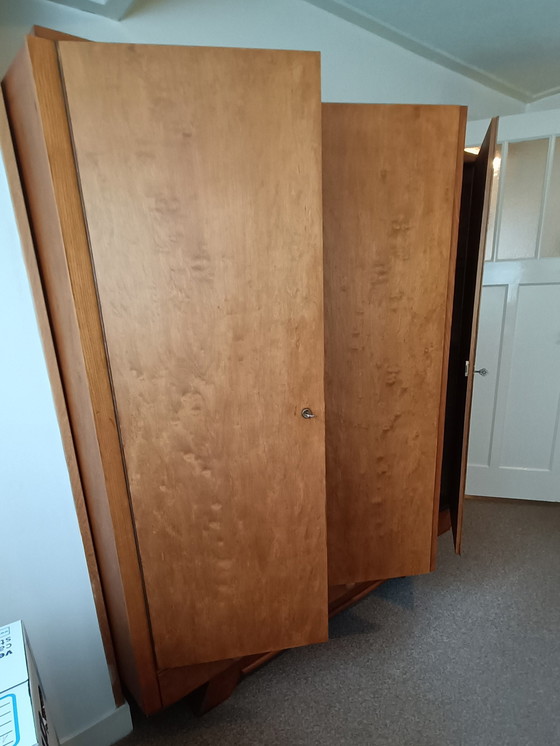 Image 1 of Armoire à linge vintage