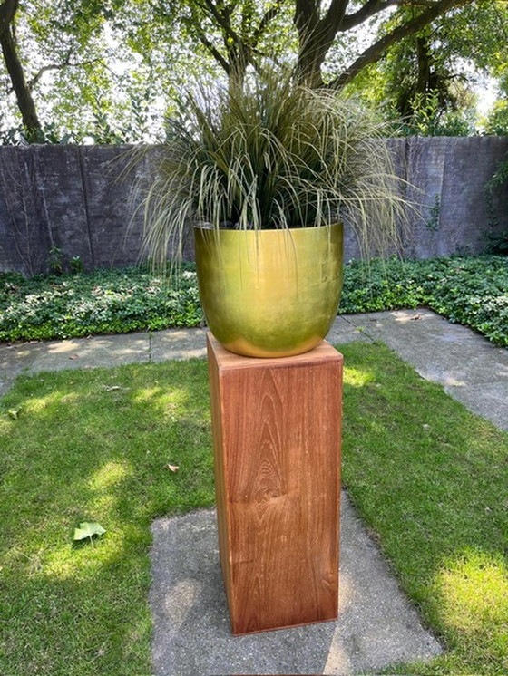 Image 1 of Handcrafted design vase