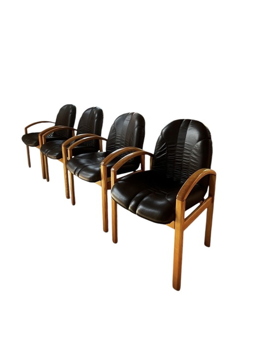 Set of 4 chairs