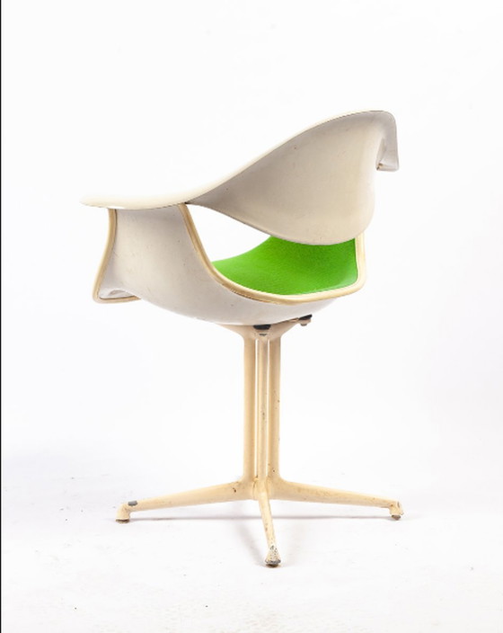 Image 1 of DAF Shell chair by George Nelson