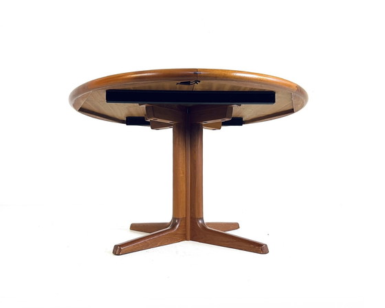 Image 1 of Extendable Danish Dining Table Dyrlund '70