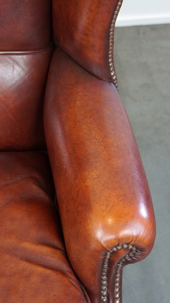 Image 1 of Grand fauteuil à oreilles en cuir de mouton