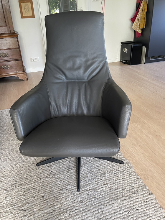 Image 1 of Volo Pearl Recliner