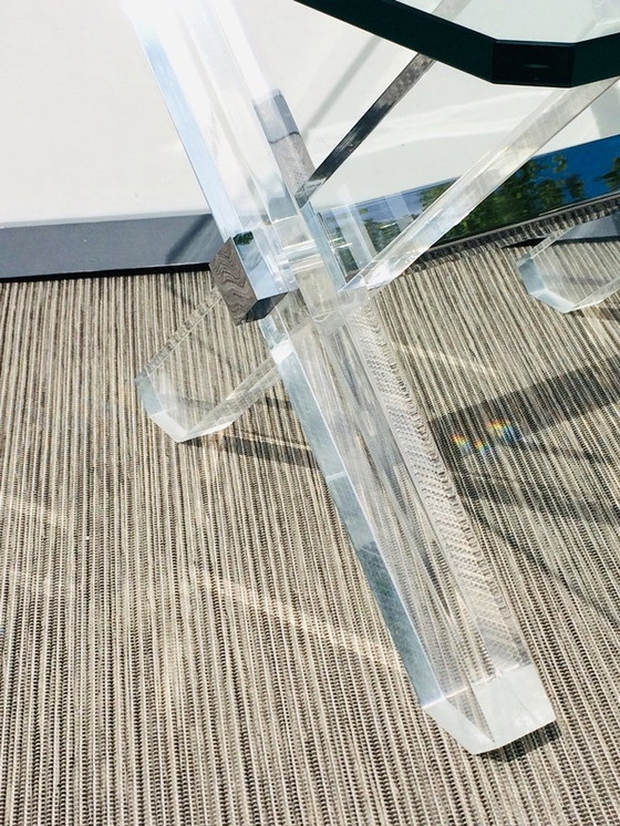 Image 1 of Tavolino basso in plexiglass e vetro. Vintage anni &#39;80