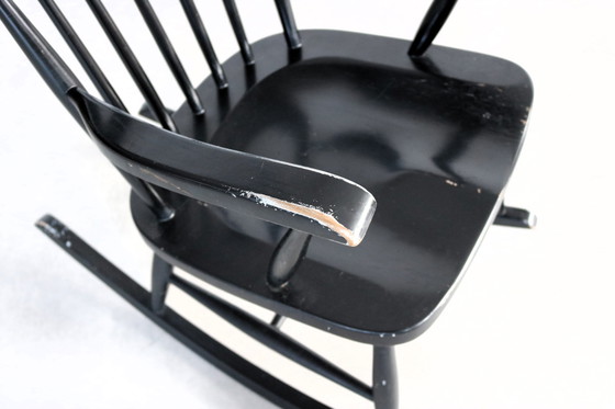 Image 1 of Vintage rocking chair