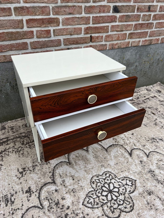 Image 1 of Cassettiera vintage in stile spaziale con gambe alte