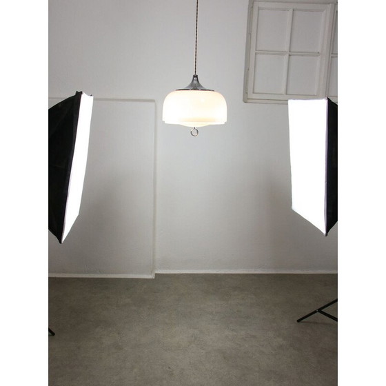 Image 1 of Vintage white Space Age pendant lamp by Guzzini