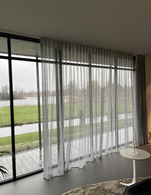 Dedar Curtains / Net curtains