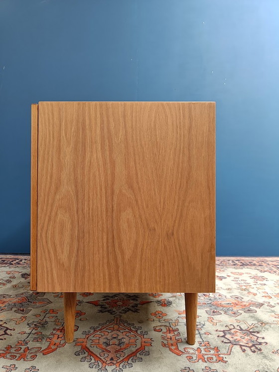 Image 1 of Armoire vintage en chêne