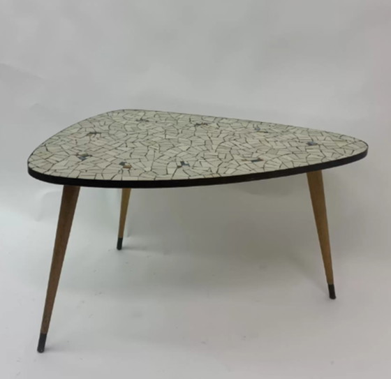 Image 1 of COFFEE TABLE.