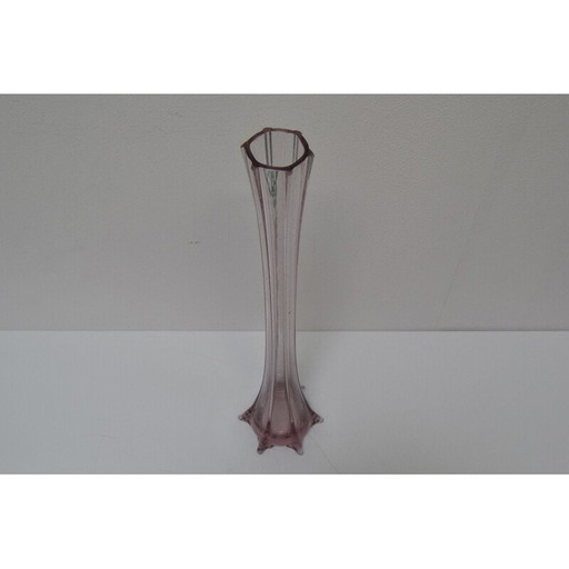 Jarrón de cristal checo vintage de Glasswork Novy Bor, década de 1950