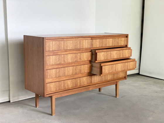 Image 1 of Commode vintage