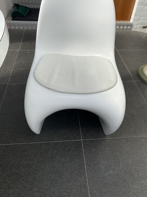 4 pcs panton design chairs