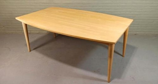 Kvist eettafel, Deens design 