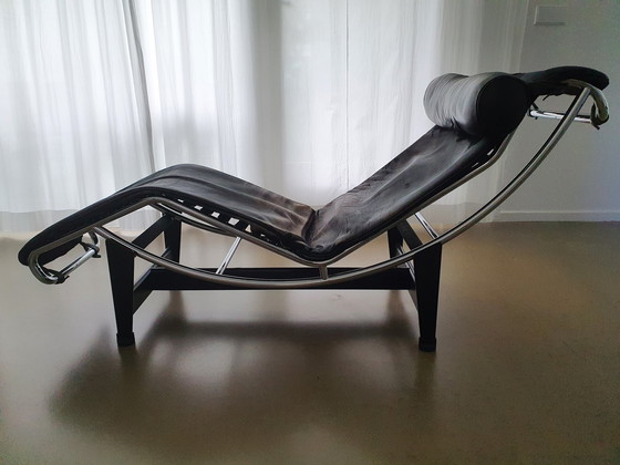 Image 1 of LC4 Chaise Longue van Le Corbusier