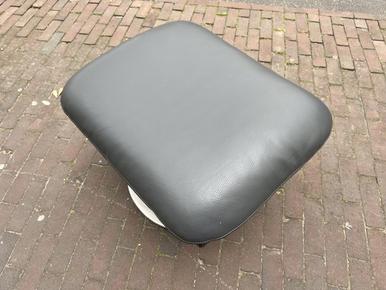 Image 1 of Leolux Cece Footstool Grey leather