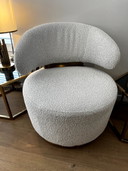 Richmond Interiors Fauteuil pivotant Maxime Bouclé