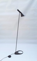 Arne Jacobsen Louis Poulsen Lampadaire Visor