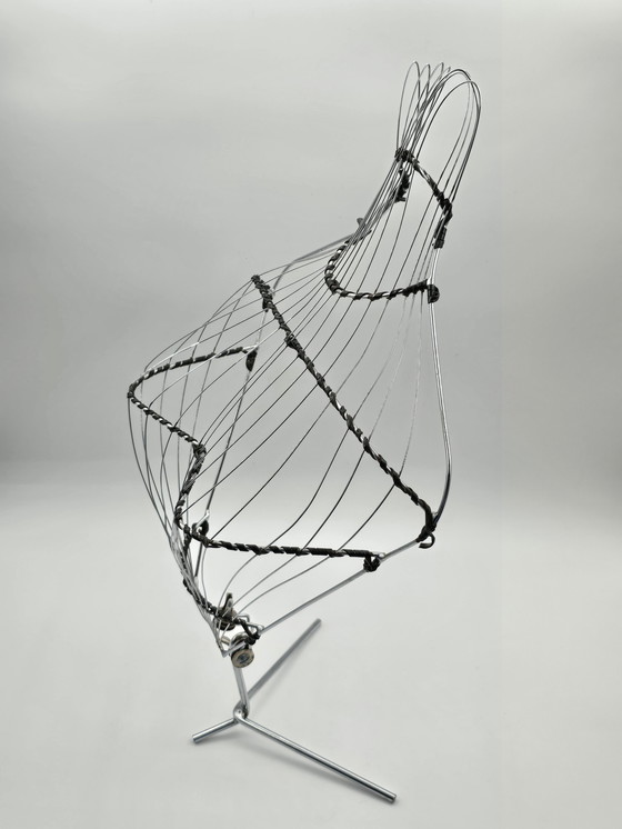 Image 1 of Window Wire Mannequin/Buste (Female) From The 50s On Tripod