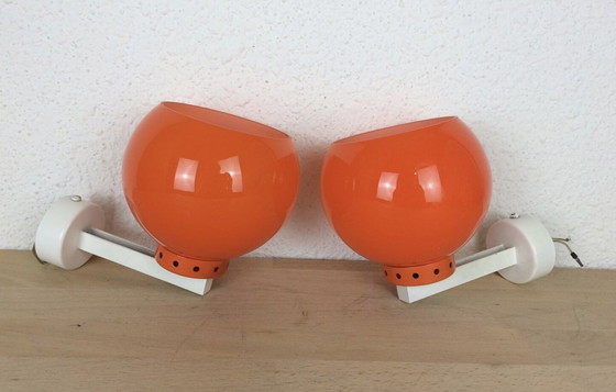 Image 1 of Pair D'Appliques Globes Orange Années 70