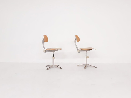 Image 1 of 2x Ahrend de Cirkel drafting stools