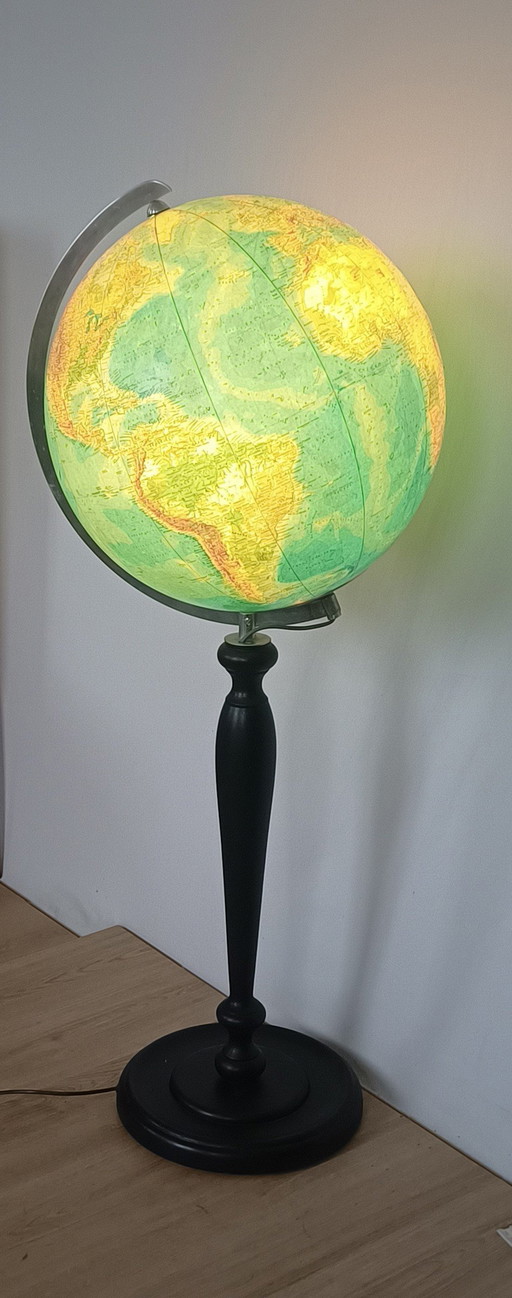 Mega Large Fifties Globe With Lighting On Foot