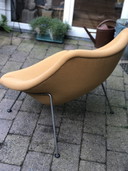 Poltrona Artifort Modello Oyster Design P Paulin