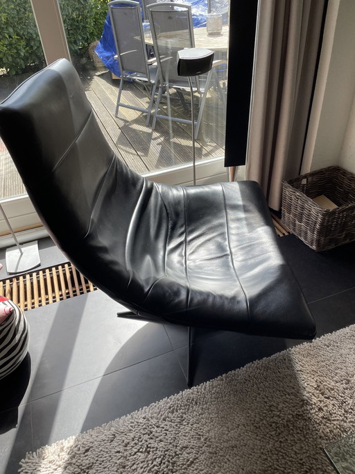 Bodilson - Lounge Armchair - Black Leather