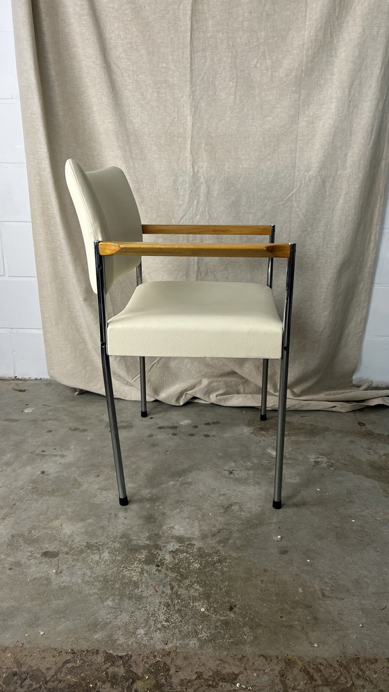 Image 1 of 6x chrome dining chair, white skai upholstery