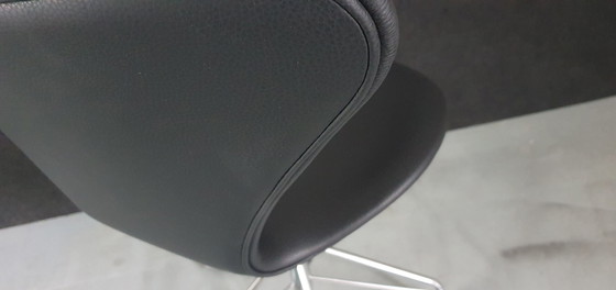 Image 1 of Fritz Hansen 3117 Series 7 by Arne Jacobsen