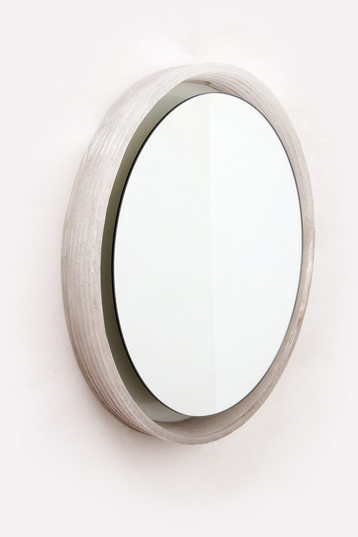 Hillebrand Vintage Round Plexiglas Bathroom Mirror with Interior Lighting.