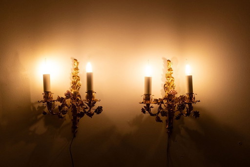 Pair Of Bronze Wall Lights With Flower Décor. Circa 1880.