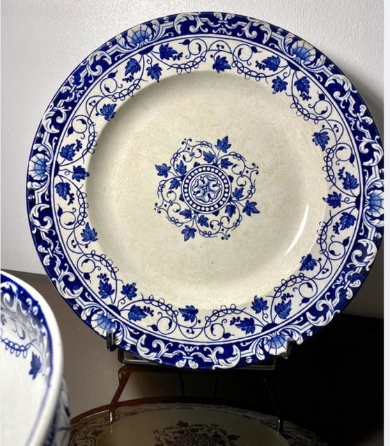 Image 1 of 4 Platos Moustiers