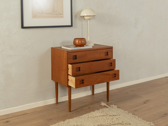 Image 1 of Commode vintage